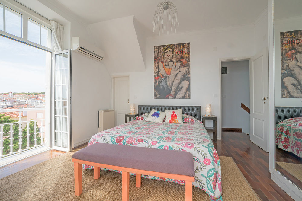 Blue Boutique Hostel & Suites Эшторил Экстерьер фото