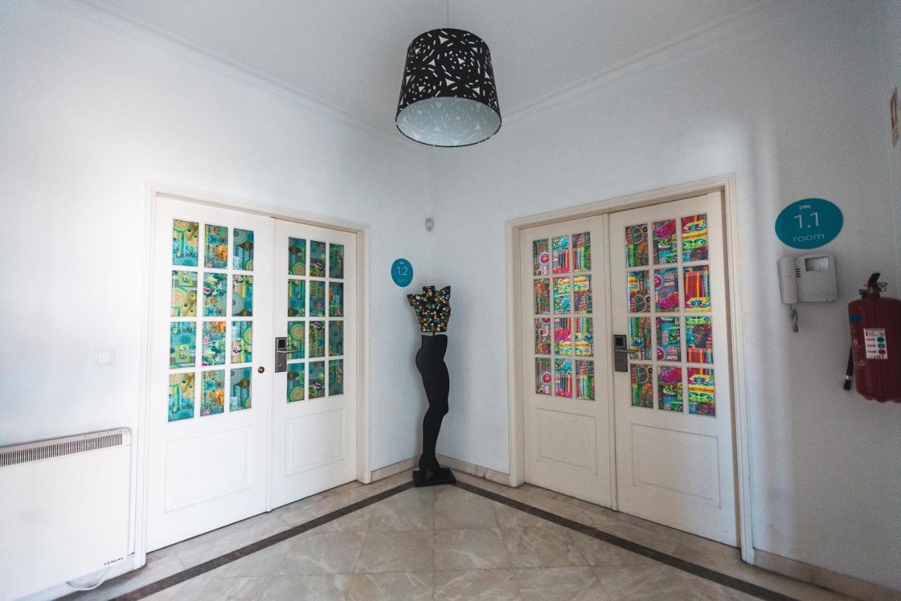 Blue Boutique Hostel & Suites Эшторил Экстерьер фото