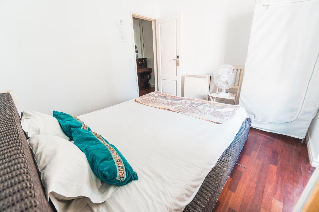 Blue Boutique Hostel & Suites Эшторил Номер фото